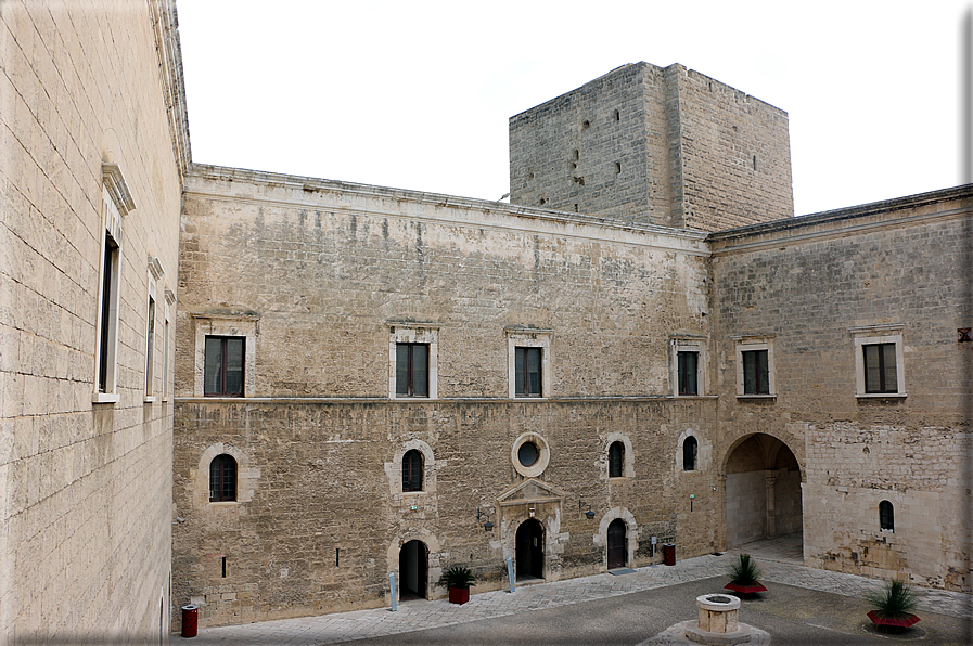 foto Castello Normanno Svevo